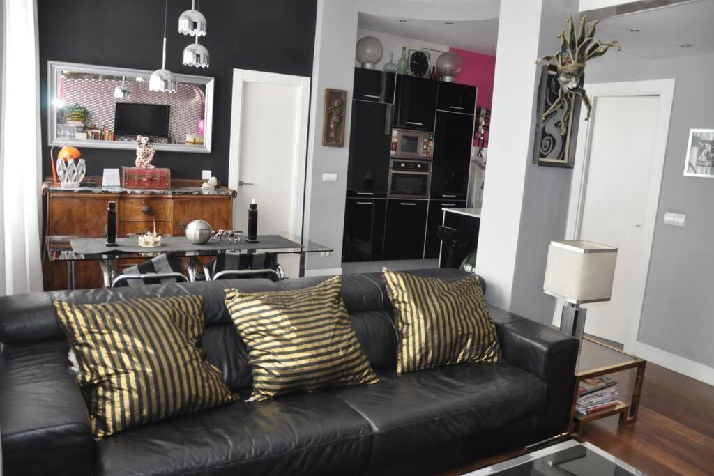 ビルバオLoft En Begona Junto Al Casco Viejo By Urban Hostsアパートメント エクステリア 写真